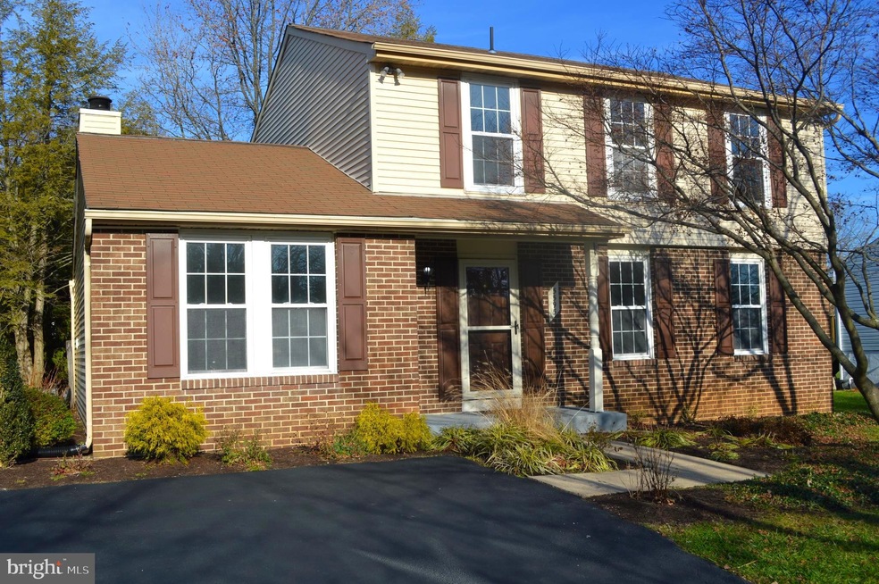 5595 Hunting Horn Dr, Ellicott City, MD 21043 - photo 1