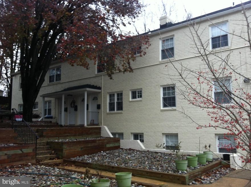 1931 N Cameron St unit 7, Arlington, VA 22207 - photo 1