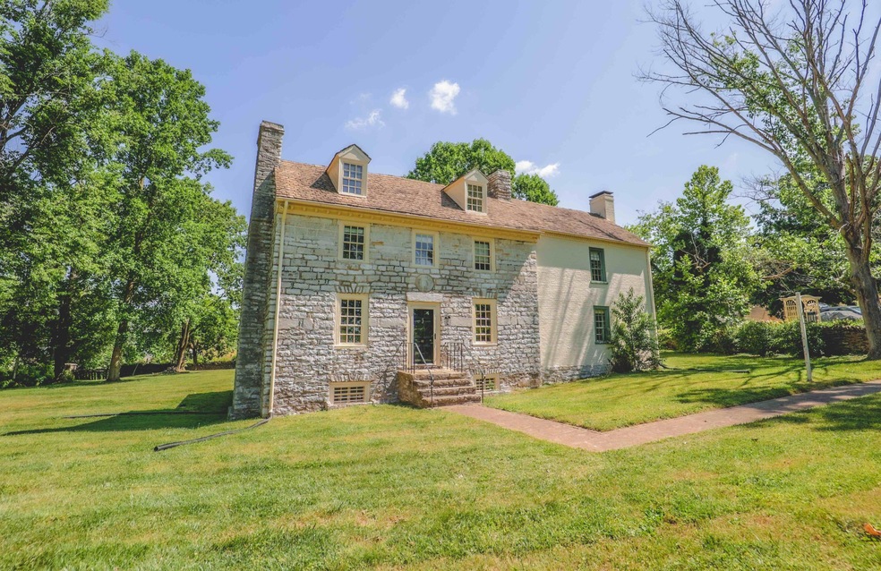 500 Chatham Rd, Harrodsburg, KY 40330 - photo 1