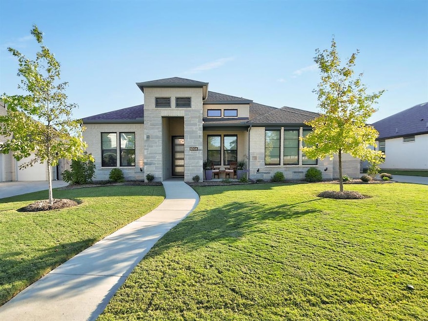 8308 Sayers Ln, North Richland Hills, TX 76182 - photo 1