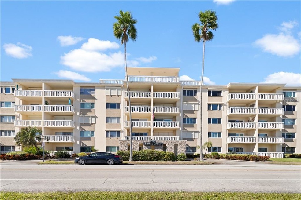 Shore Crest Condominiums: Building Exterior