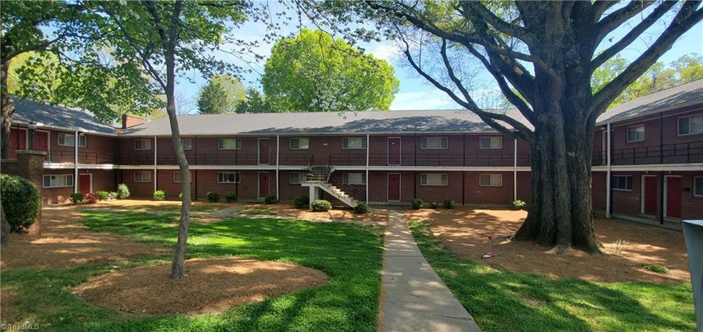 1608 W Northwest Blvd unit F, Winston Salem, NC 27104 - photo 1