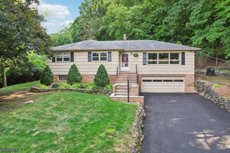 41 Dorothy Dr, North Haledon, NJ 07508 - photo 1