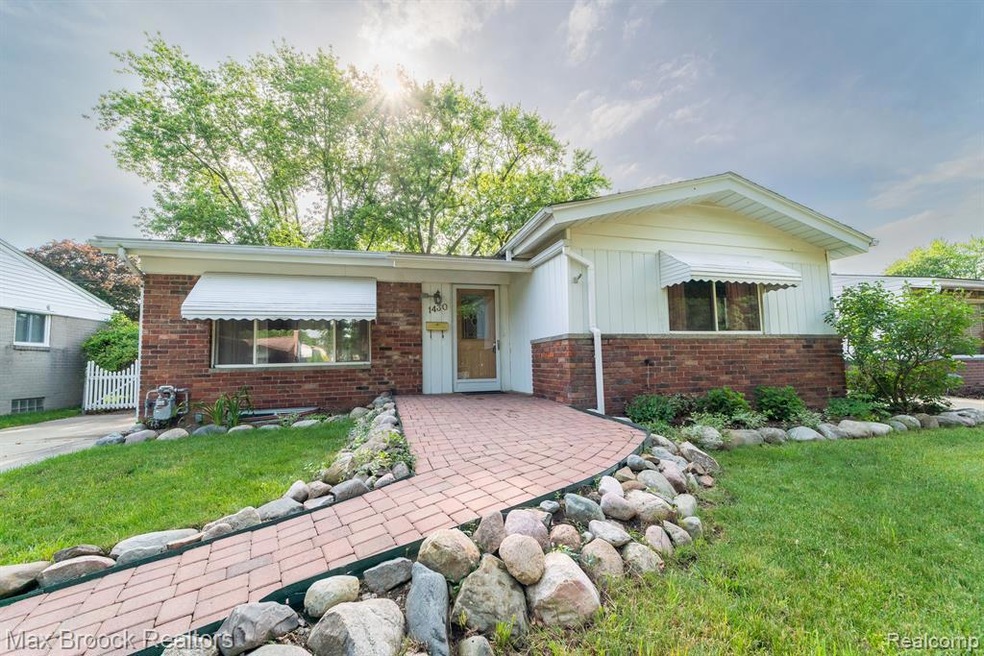 1430 N Stephen Ave, Clawson, MI 48017 - photo 1