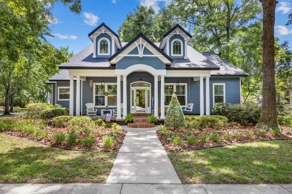 Pending $829,943 • Co-Listing Agent