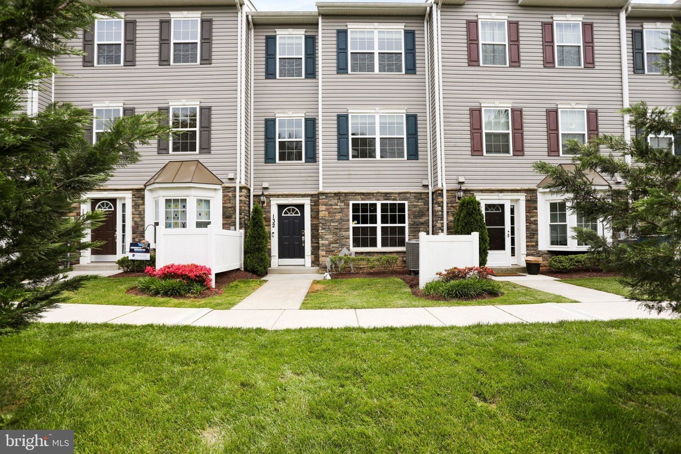 1826 Cassandra Dr unit 132, Sykesville, MD 21784 - photo 1