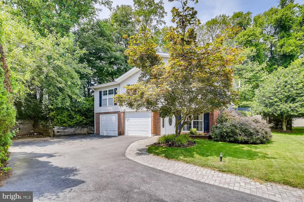 8380 Lark Brown Rd, Columbia, MD 21045 - photo 1