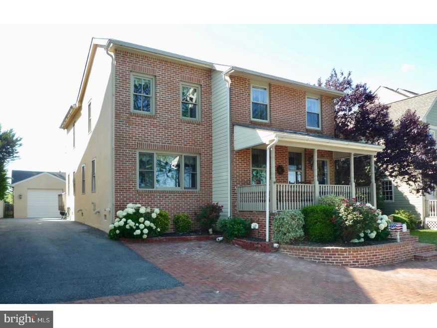 242 E 2nd St, New Castle, DE 19720 - photo 1