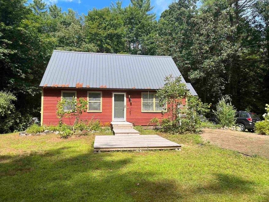 152 W Parish Rd, Concord, NH 03303 - photo 1