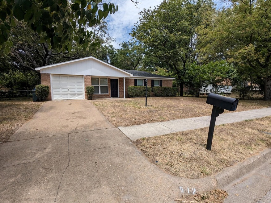 512 Cullum Ave, Hurst, TX 76053 - photo 1