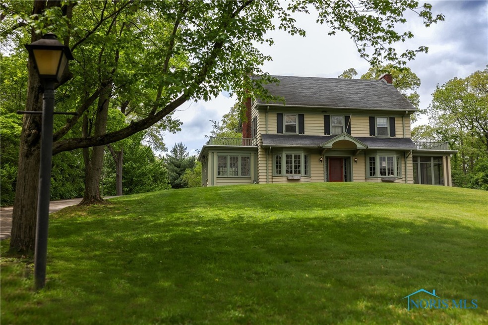 Country living in Sylvania Twp.