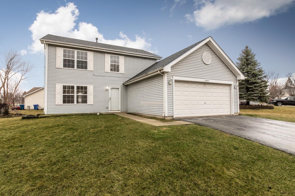 1857 Cambridge Dr, Carpentersville, IL 60110 - photo 1