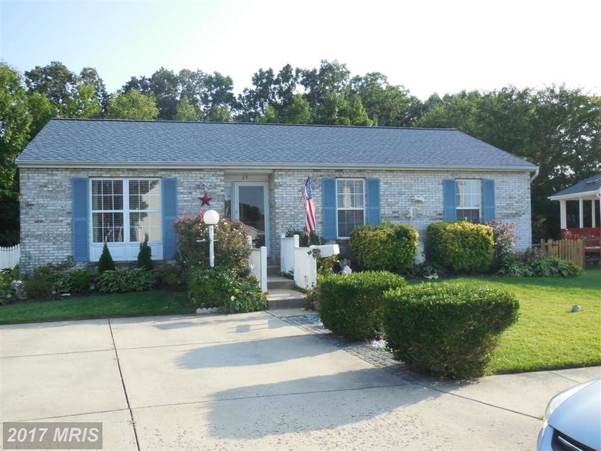 24 Francis Green Cir, Essex, MD 21221 - photo 1