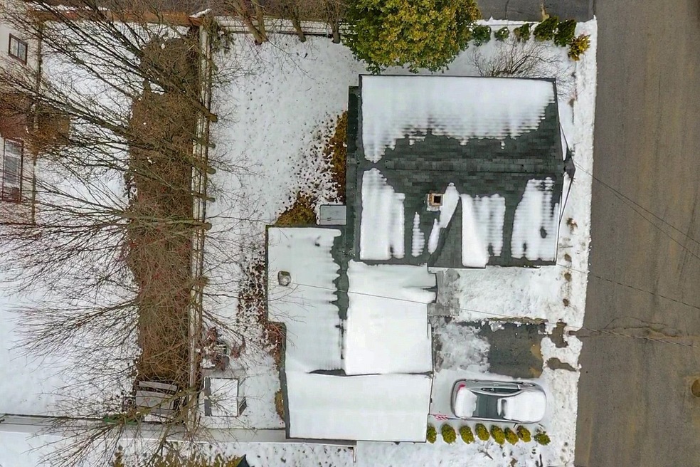 27 Cross St, Allenstown, NH 03275 - photo 1