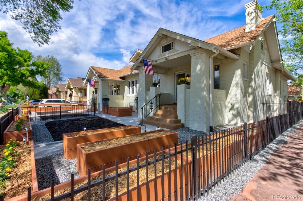 Welcome to 1400 Osceola..5bed/2full bath 1/2 duple
