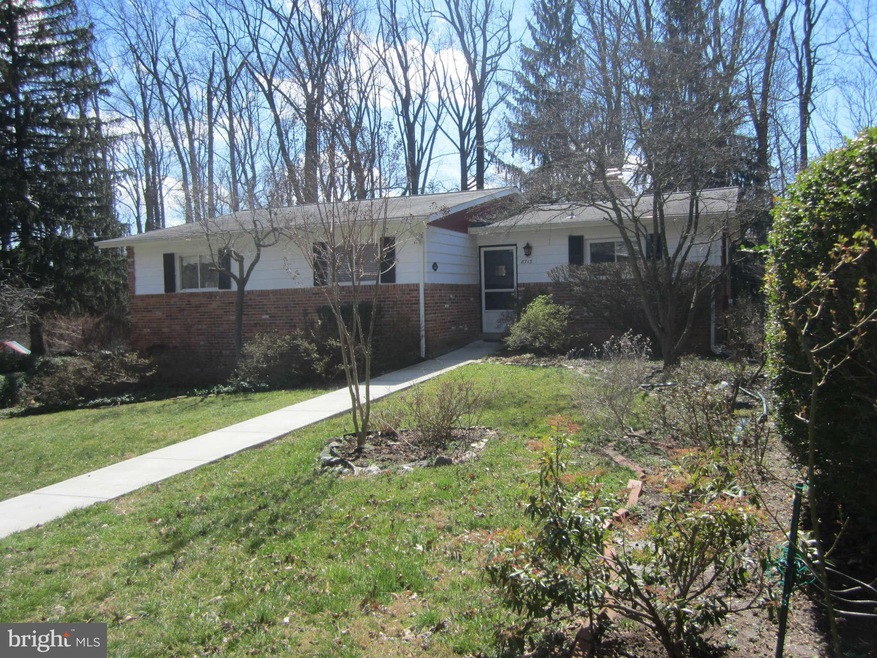 8713 Susanna Ln, Chevy Chase, MD 20815 - photo 1
