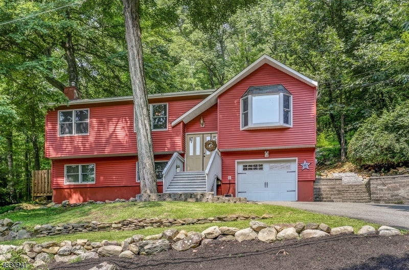 31 Hallvard Terrace, Rockaway, NJ 07866 - photo 1