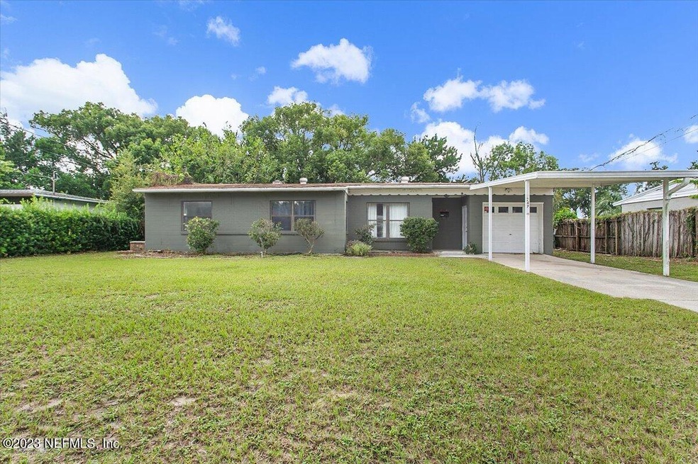 5742 Cedar Forest Dr N, Jacksonville, FL 32210 - photo 1