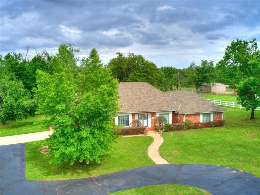 2800 Bobwhite Trail, Edmond, OK 73025 - photo 1