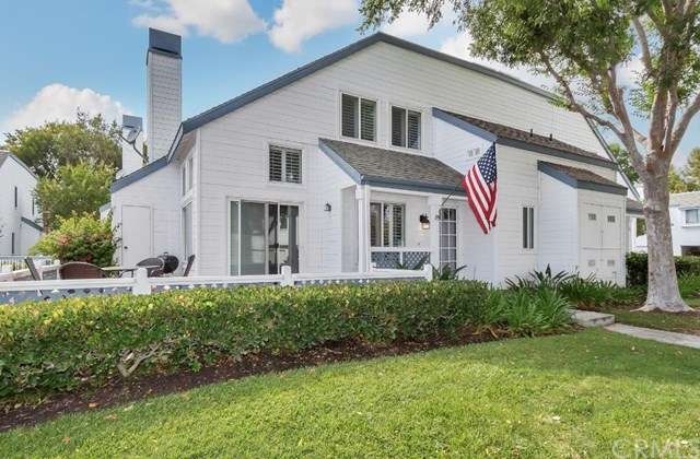 Beautiful Cape Cod Townhome that features an open 