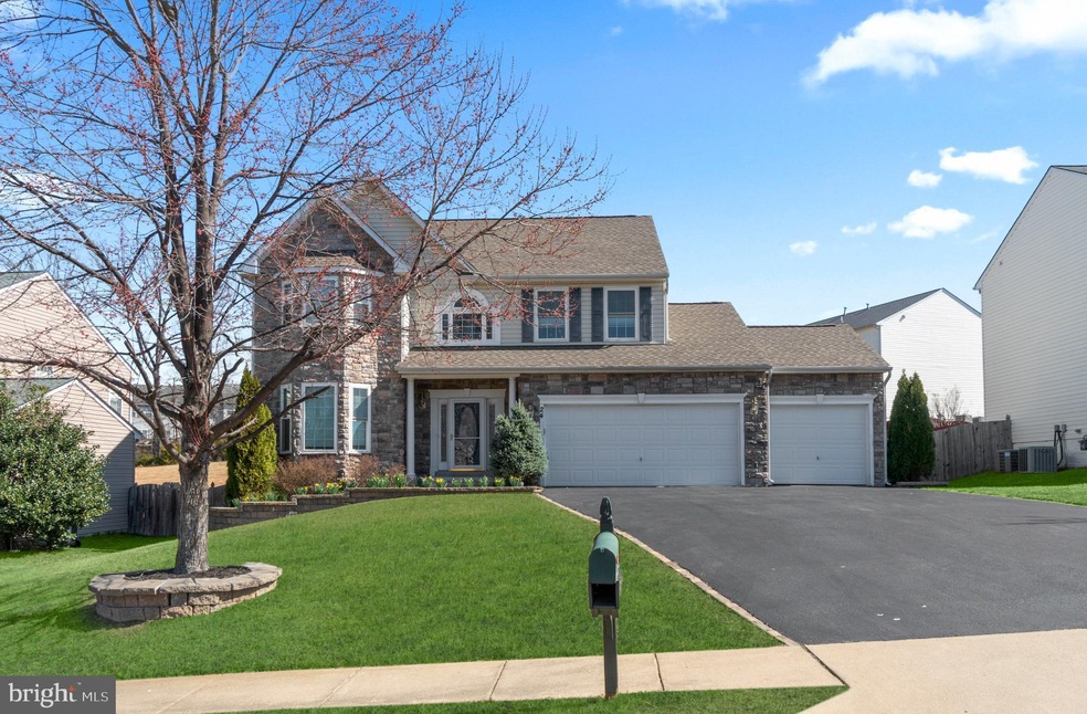 Sold $585,000 • Co-Listing Agent