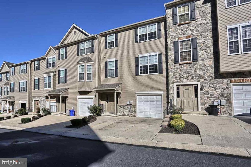 3 Indiana Cir, Lemoyne, PA 17043 - photo 1