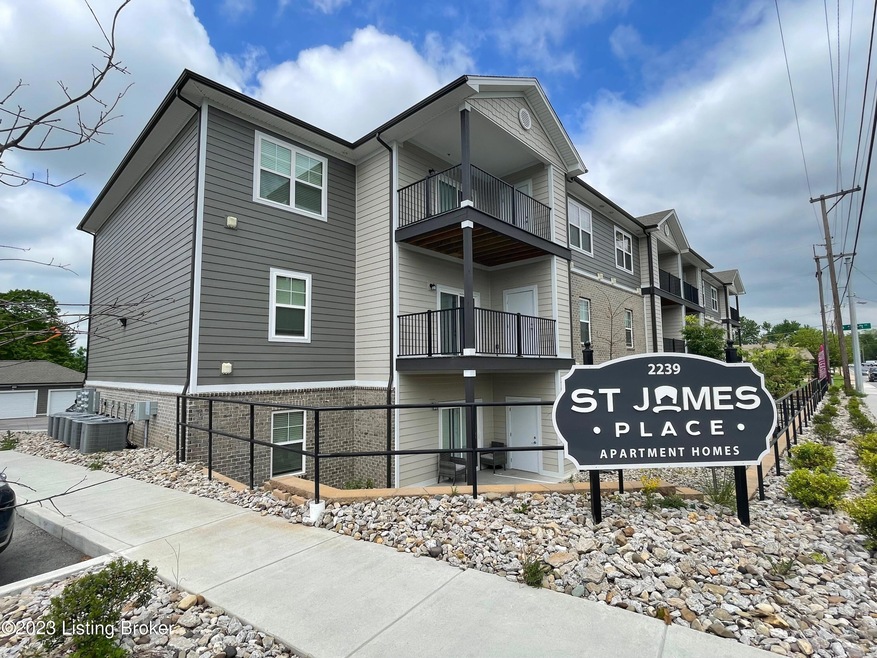 2239 Charlestown Rd unit 303, New Albany, IN 47150 - photo 1