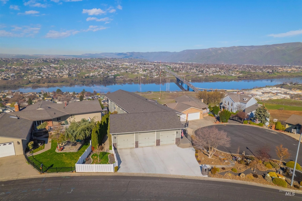 For Sale $1,199,000