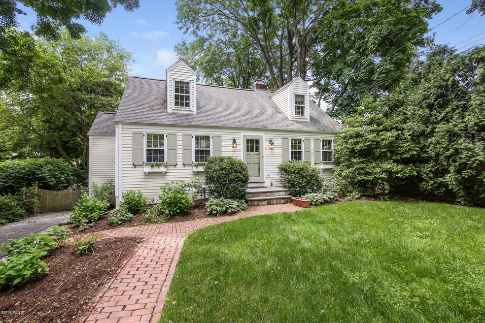 4 Devon Rd, Darien, CT 06820 - photo 1