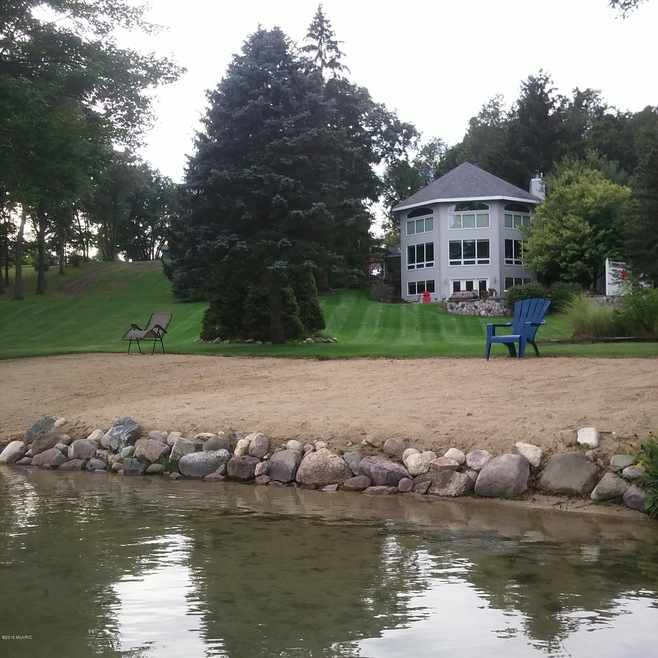 70 N Patterson Rd, Wayland, MI 49348 - photo 1