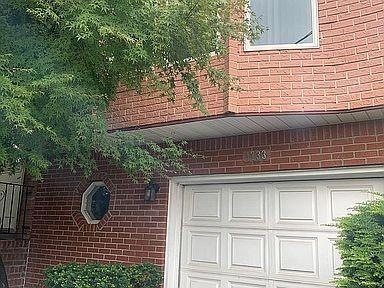 1733 Hancock St, Hewlett, NY 11557 - photo 1