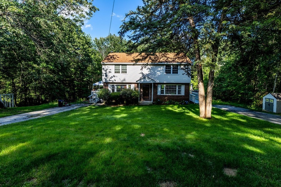 14 Maple Dr unit 14, Pelham, NH 03076 - photo 1