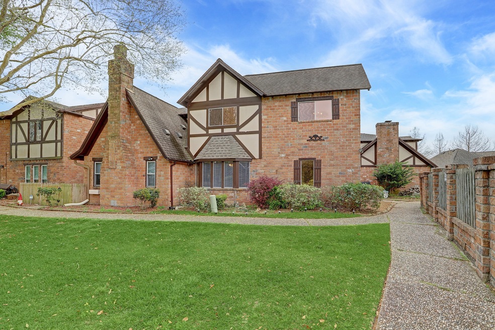 5 Sunmeadow Blvd, Friendswood, TX 77546 - photo 1