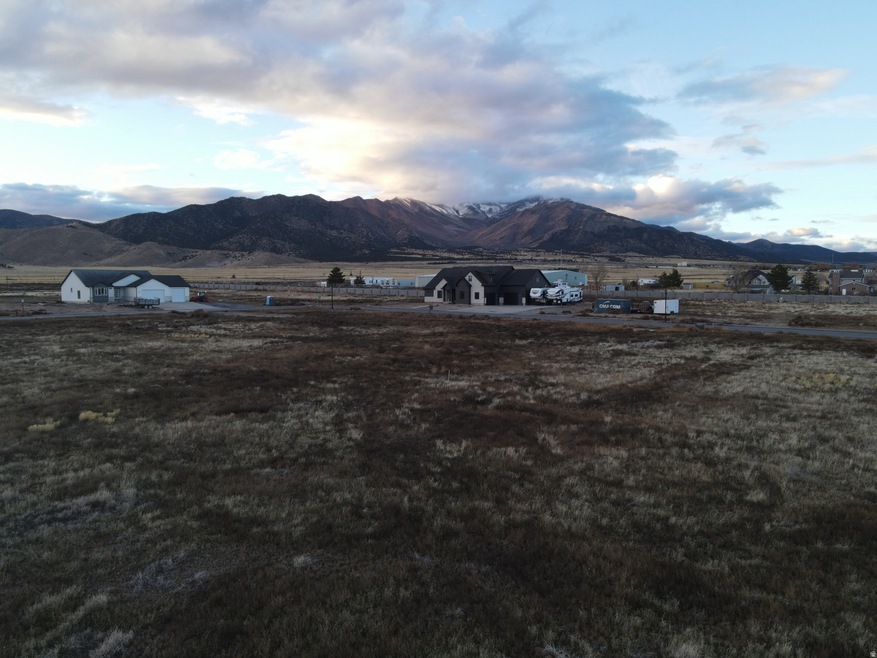 3067 W Prairie Dog Way unit 128, Saratoga Springs, UT 84045 - photo 1