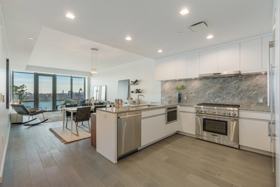 320 Adolphus Ave unit 916, Cliffside Park, NJ 07010 - photo 1