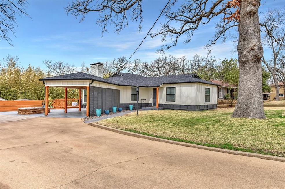 905 S Brown Ave, Denison, TX 75020 - photo 1