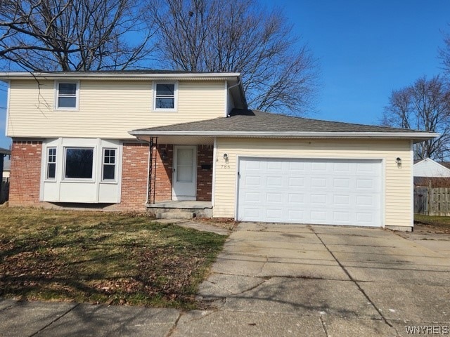 786 Castlebar Dr, North Tonawanda, NY 14120 - photo 1