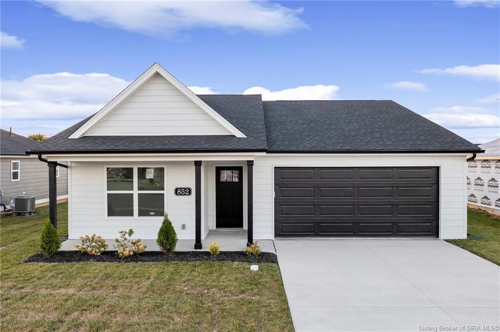 852 Wolf Run Park Blvd, Jeffersonville, IN 47130 - photo 1