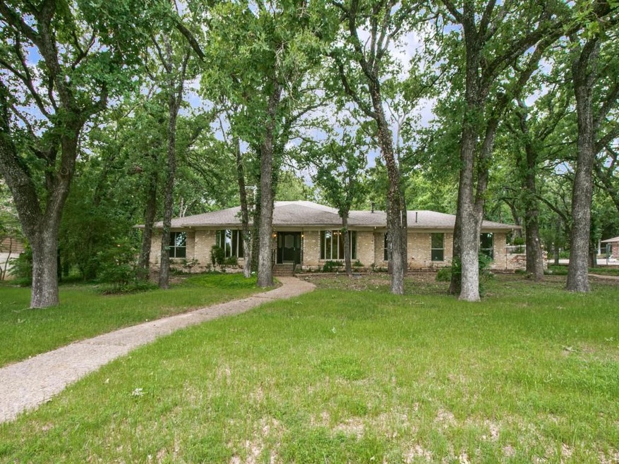 3000 Santa Monica Dr, Denton, TX 76205 - photo 1