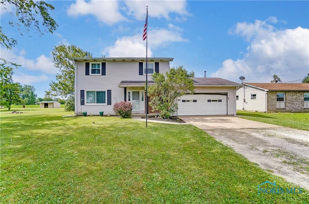 22428 W Hellwig Rd, Genoa, OH 43430 - photo 1