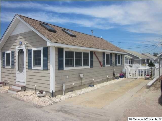 3 4th Ln, Seaside Park, NJ 08752 - photo 1