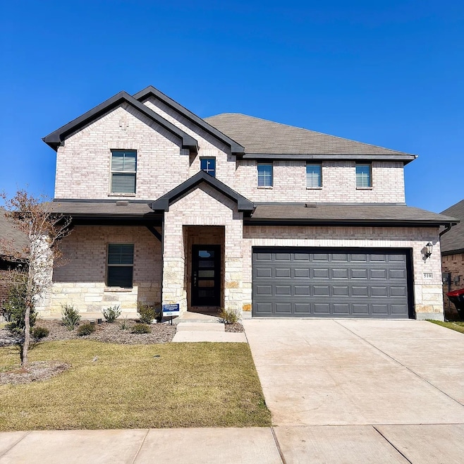 510 Stagg St, McKinney, TX 75069 - photo 1