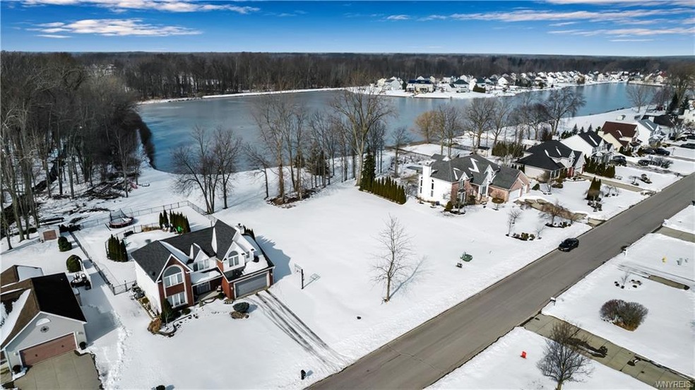 7366 Winbert Dr, North Tonawanda, NY 14120 - photo 1
