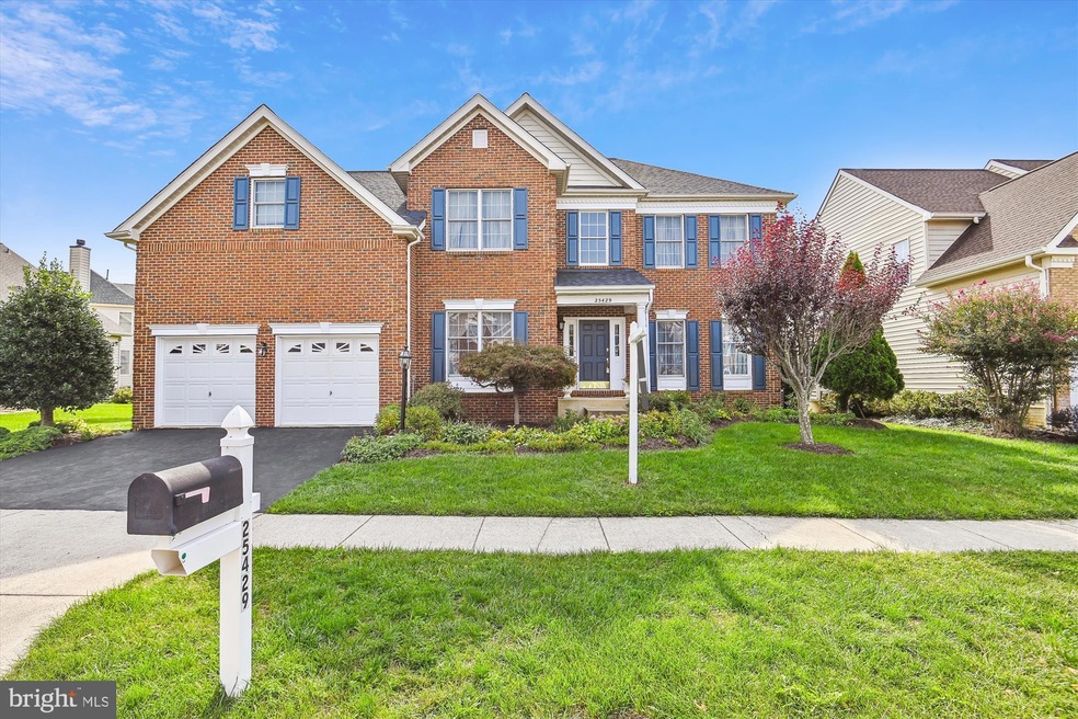 25429 Carrington Dr, Chantilly, VA 20152 - photo 1