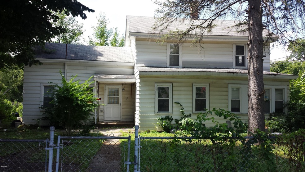 177 Linden St, Pittsfield, MA 01201 - photo 1