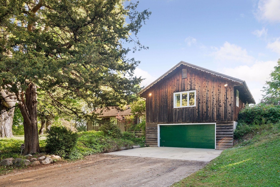 Sold $972,000 • Co-Listing Agent