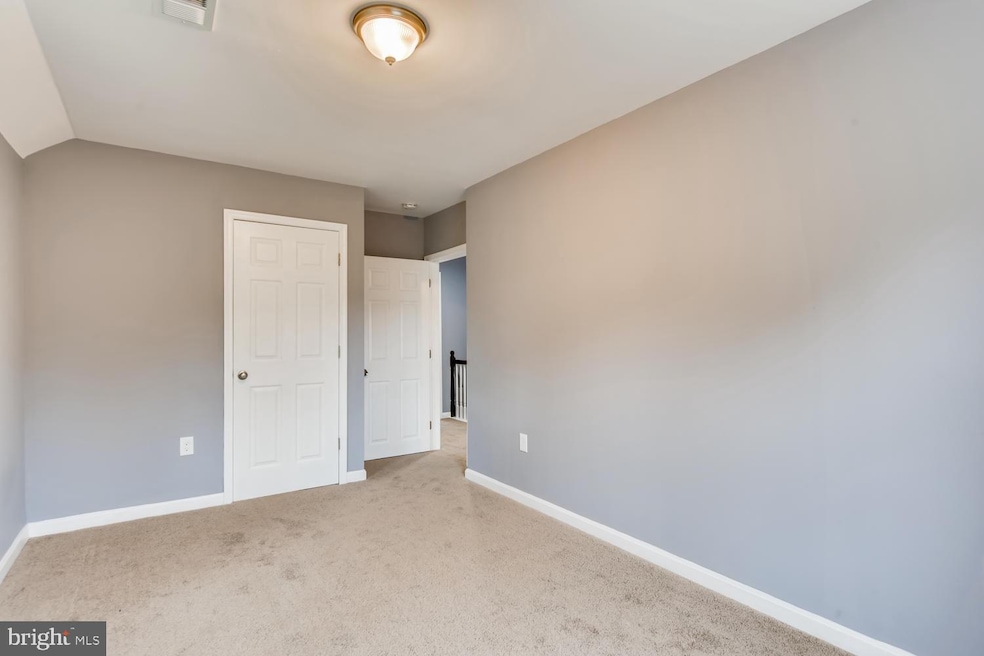 963 N Hill Rd, Baltimore, MD 21218 - photo 1