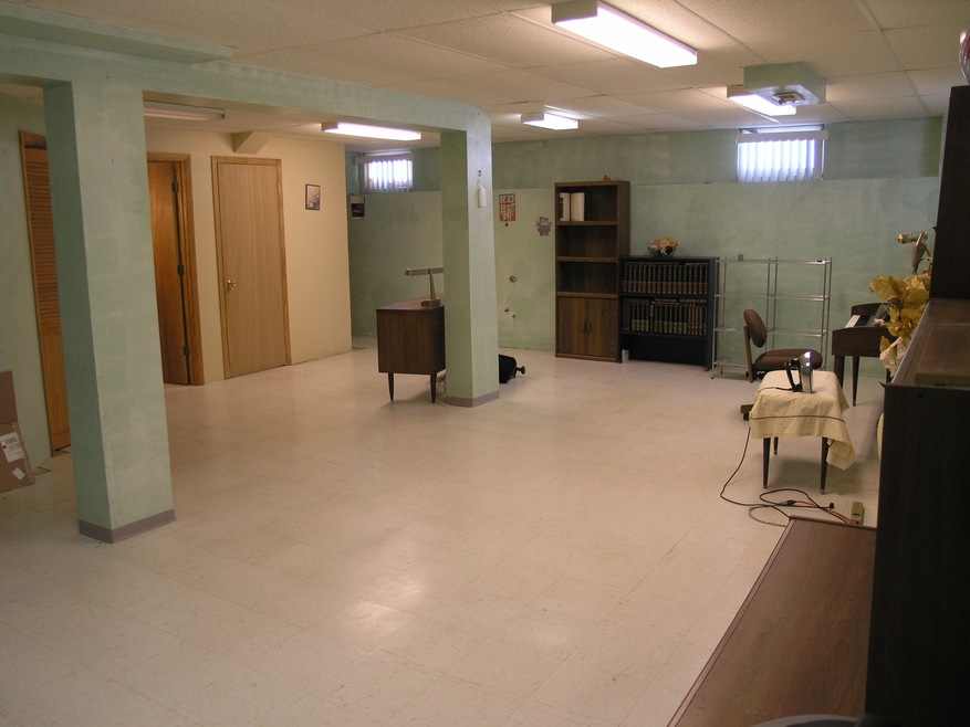 18060 Poplar Ln, Country Club Hills, IL 60478 - photo 1