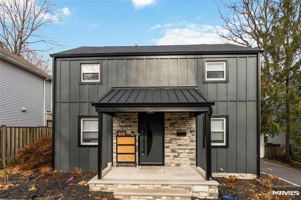 31 Sherman Ave, Hawthorne, NJ 07506 - photo 1