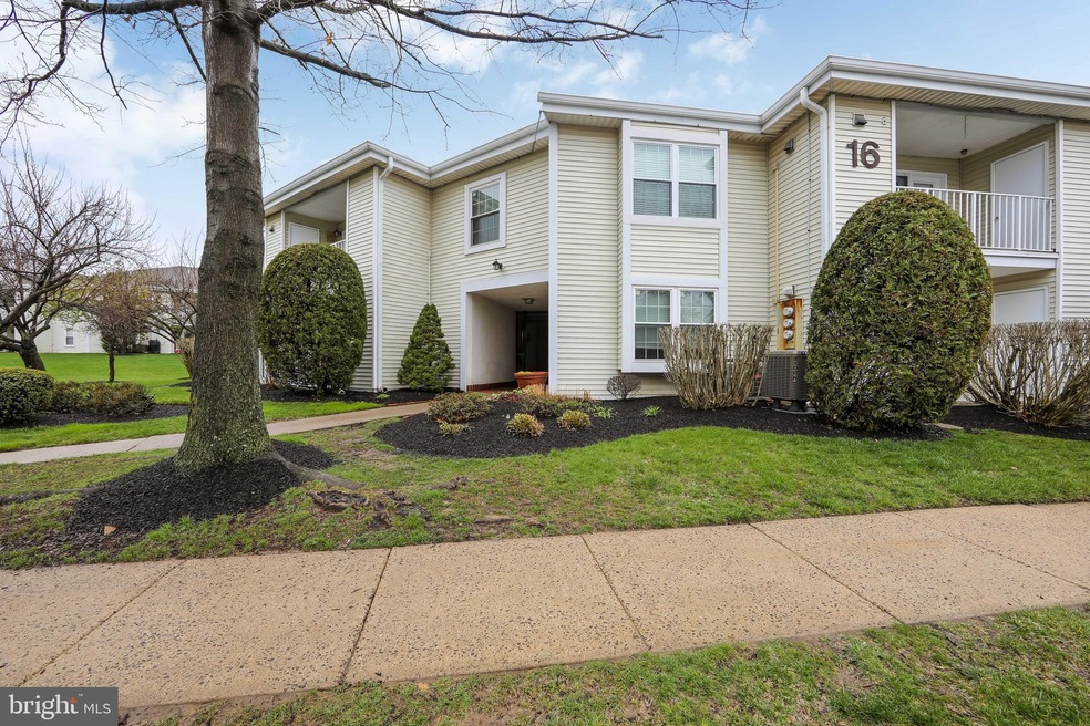 1611 Steamboat Station unit AMBOAT, Southampton, PA 18966 - photo 1